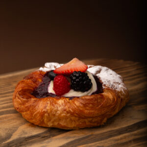 Danés de Frutos Rojos